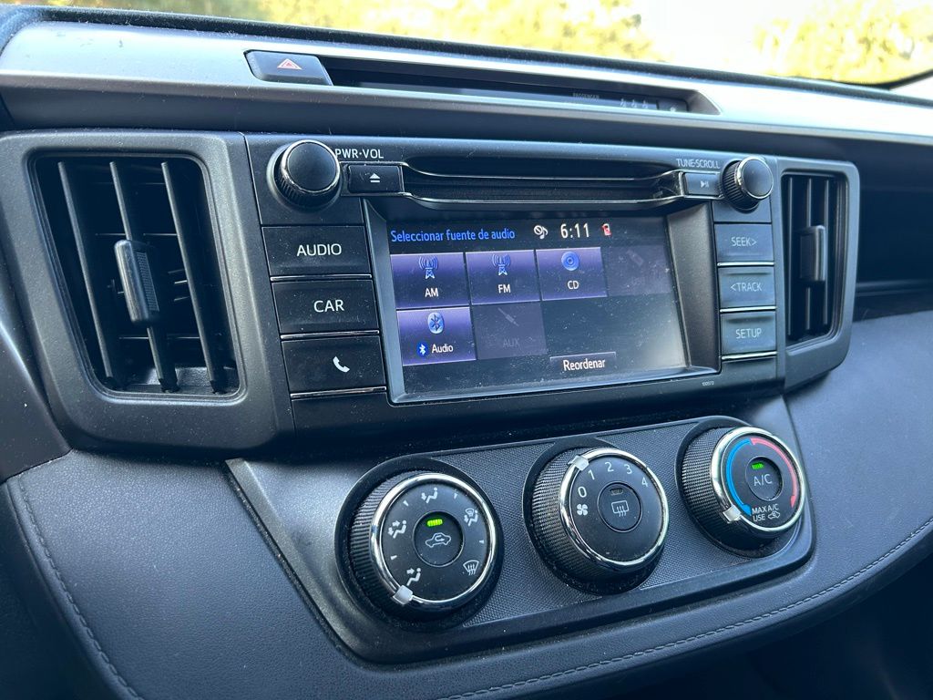 Thumbnail: 2017 Toyota RAV4 - 20