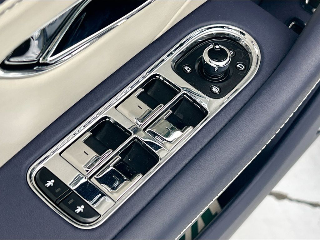 Thumbnail: 2026 Bentley Flying Spur - 22