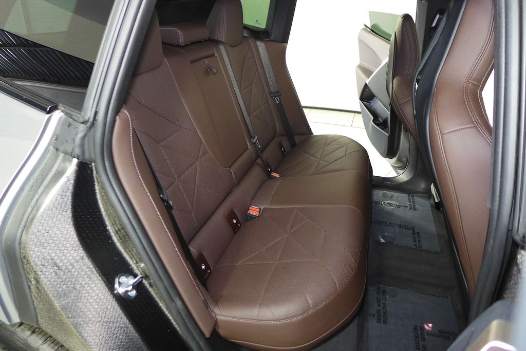 Thumbnail: 2023 BMW iX - 19