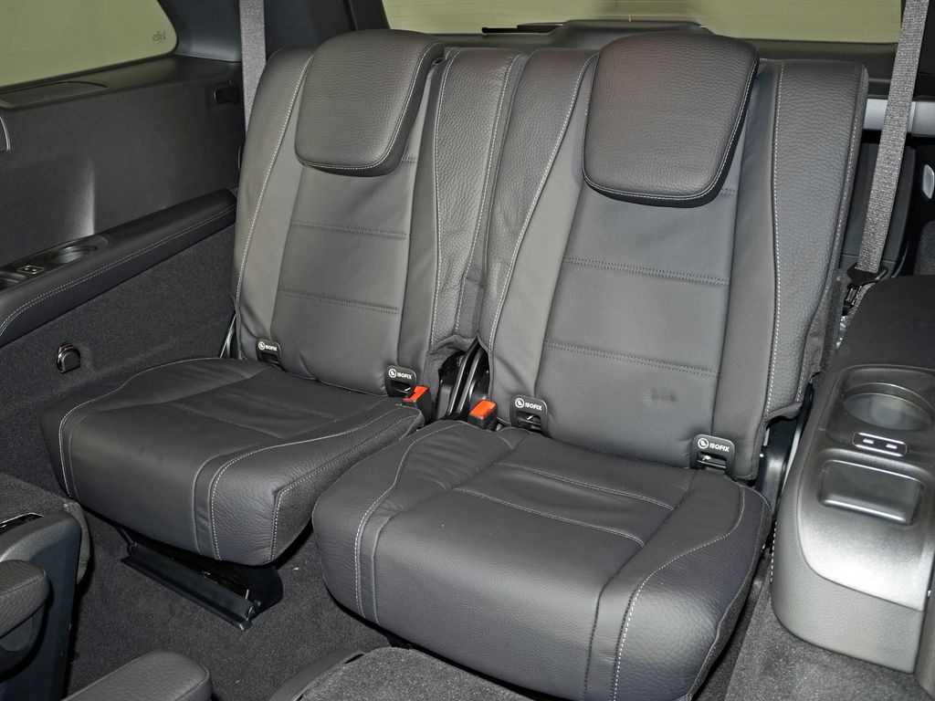 new 2026 Mercedes-Benz GLS car, priced at $97,450