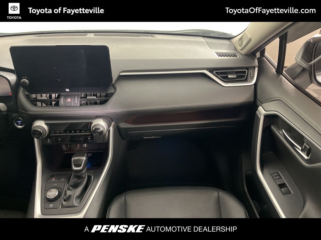 Thumbnail: 2024 Toyota RAV4 - 20