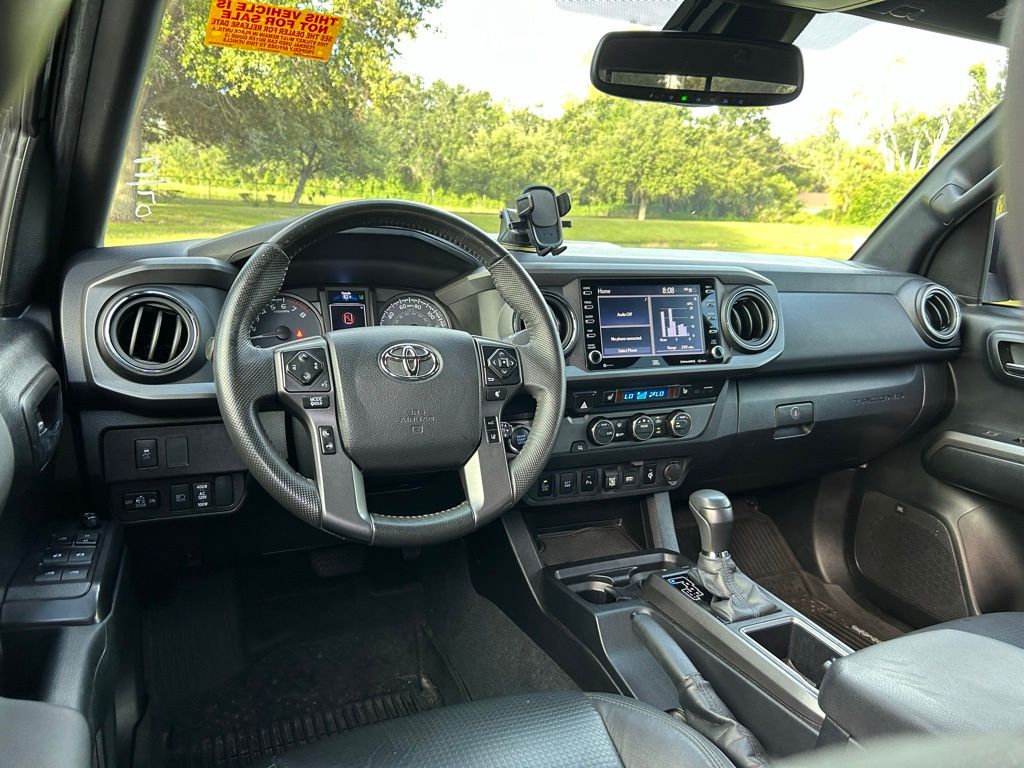 Thumbnail: 2022 Toyota Tacoma - 12
