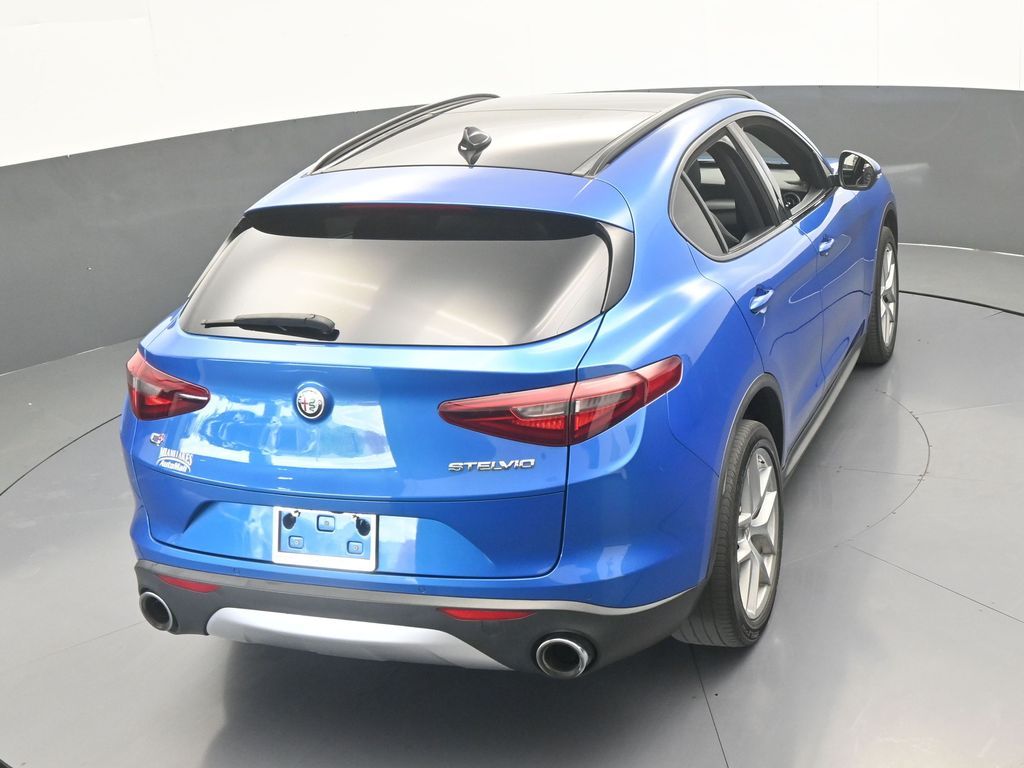 Used 2018 Misano Blue Metallic Alfa Romeo Ti image 51