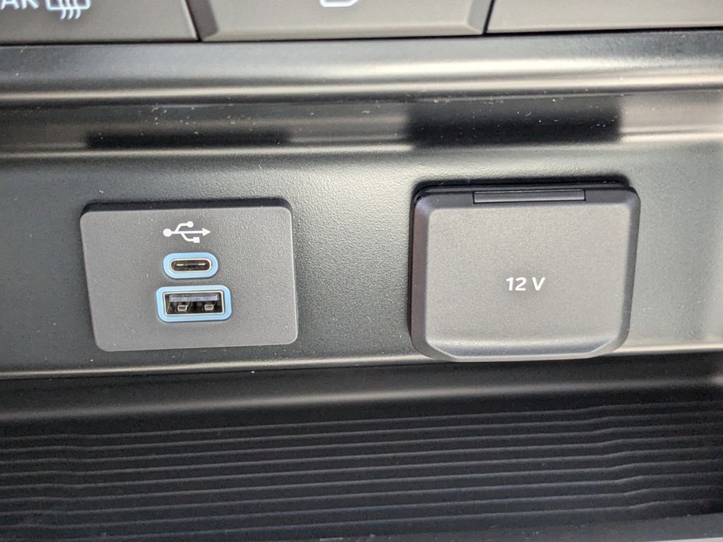 2025 Ford F-550 Chassis XL