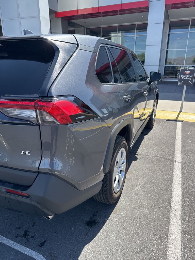 2023 Toyota RAV4 LE 11