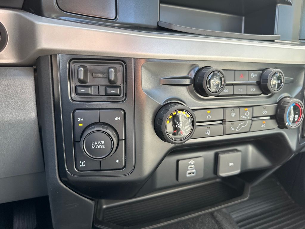 New 2026 Ford Super Duty F-250 Regular Cab 8' Box XL