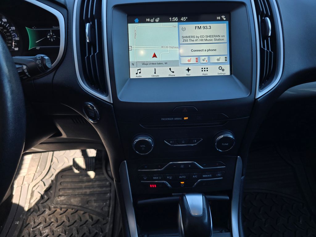 Used 2016 Silver Ford SEL image 24