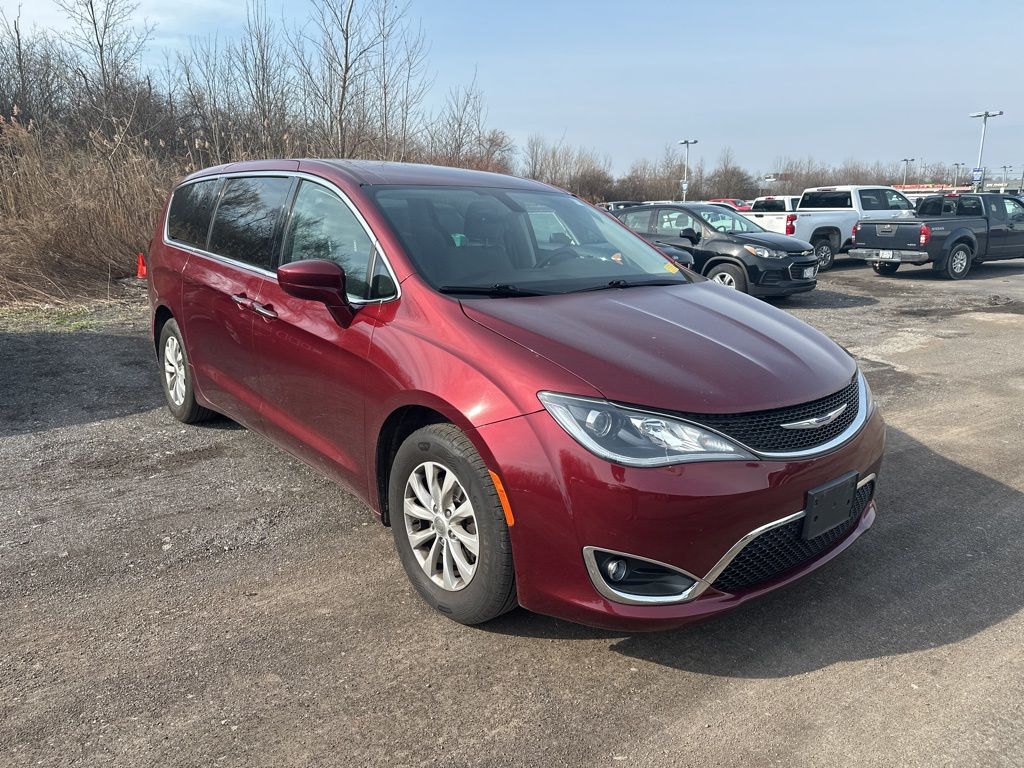 2019 Chrysler Pacifica Touring Plus FWD