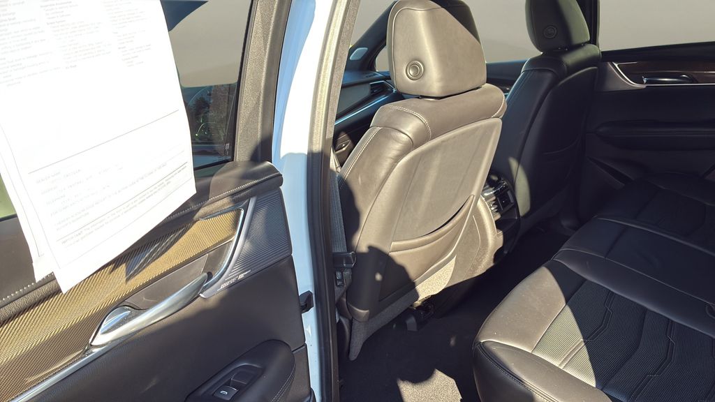 used 2020 Cadillac XT5 car, priced at $26,600