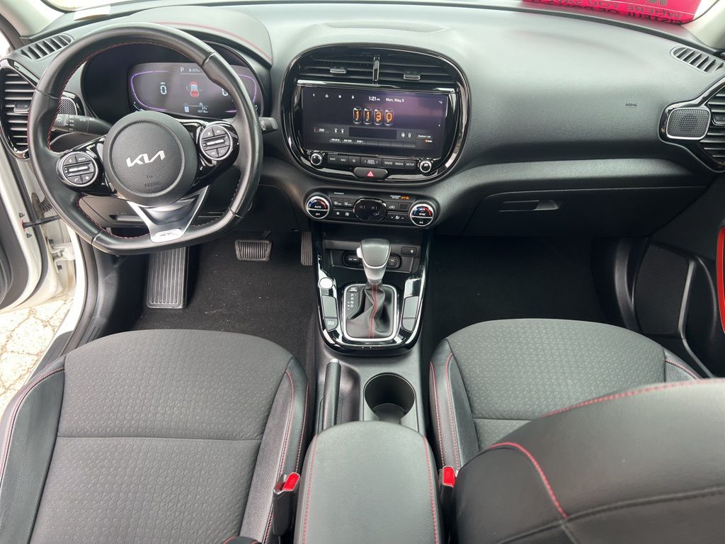 2023 Kia Soul GT-Line photo