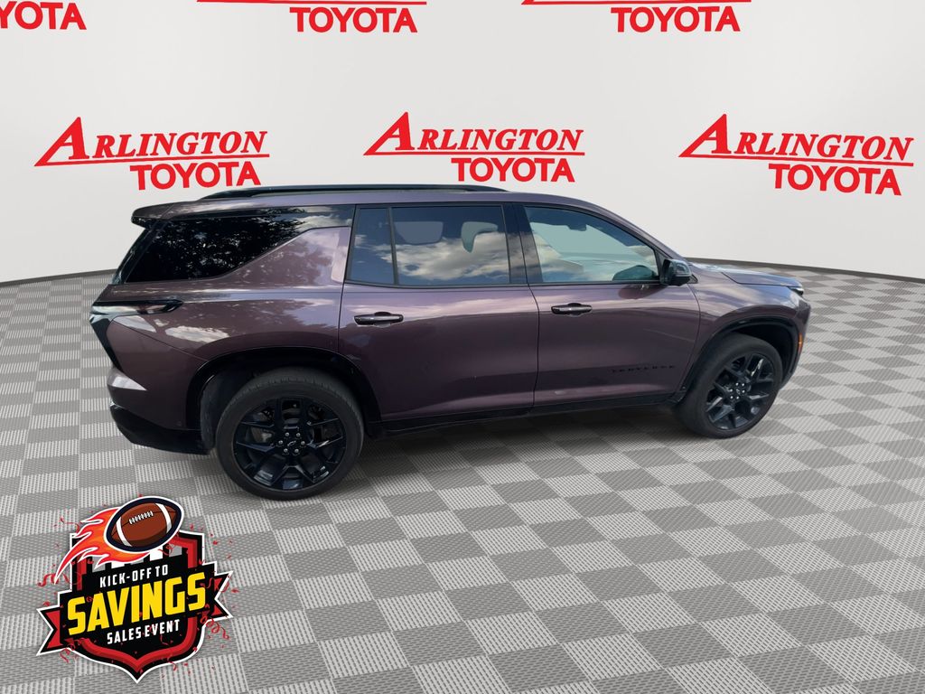 Used 2025 Chevrolet Traverse SUV