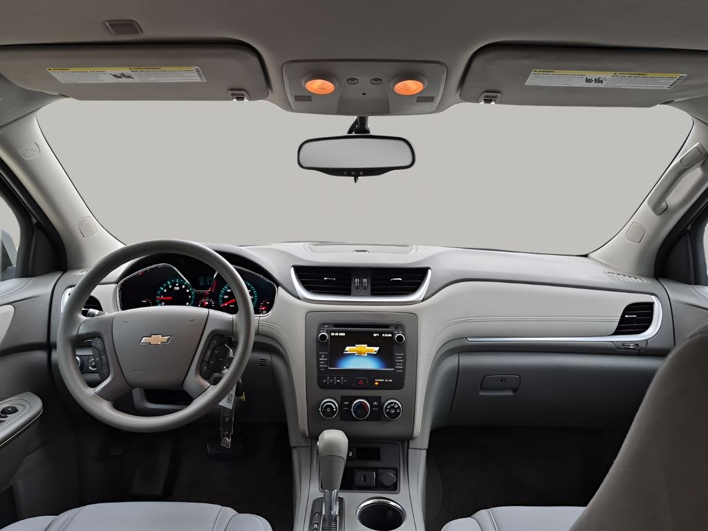 Used 2015 White Chevrolet LS image 24