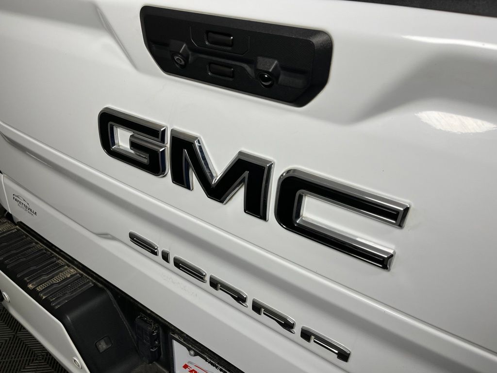 Thumbnail: 2022 GMC Sierra 1500 - 24