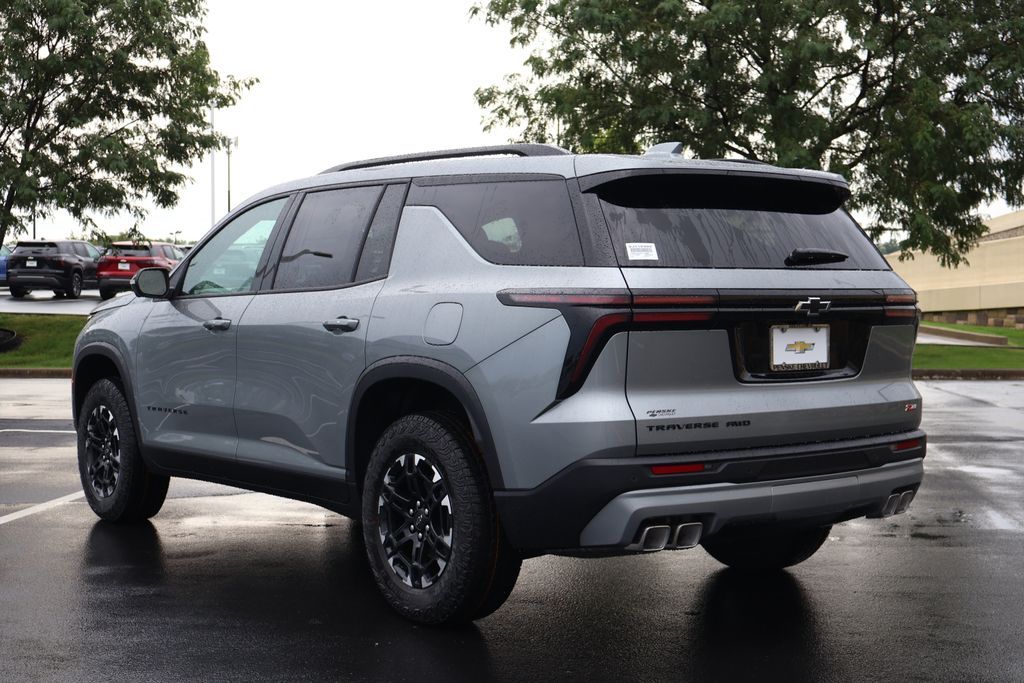 Thumbnail: 2027 Chevrolet Traverse - 5