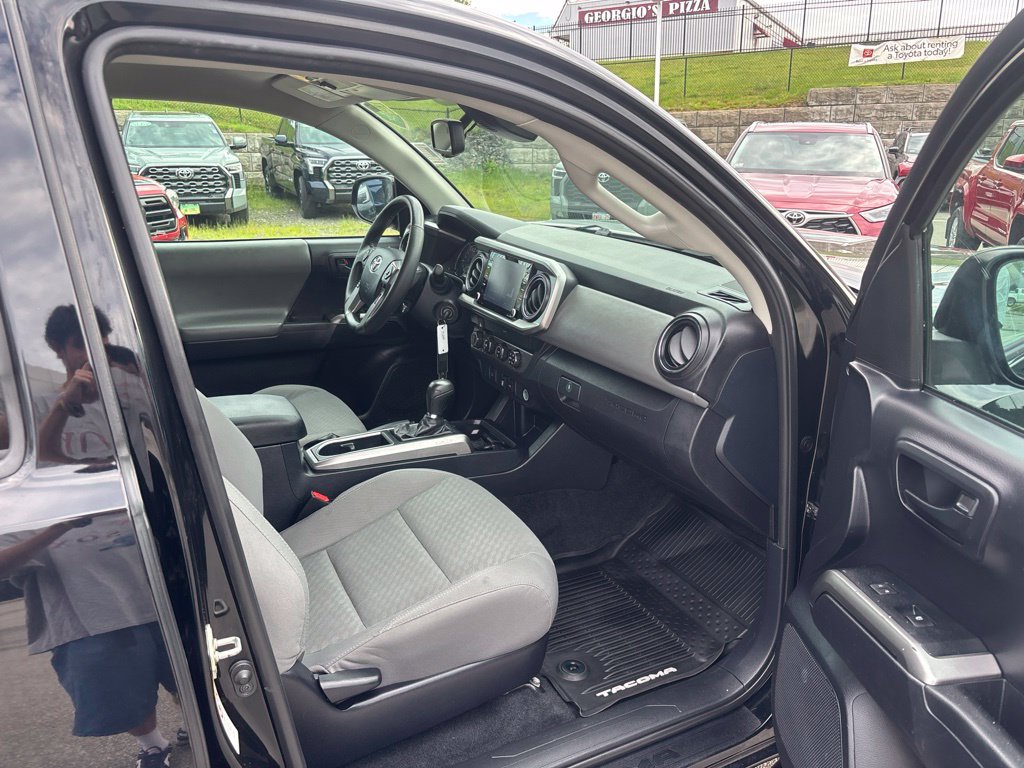 2020 Toyota Tacoma SR5 - Photo 13
