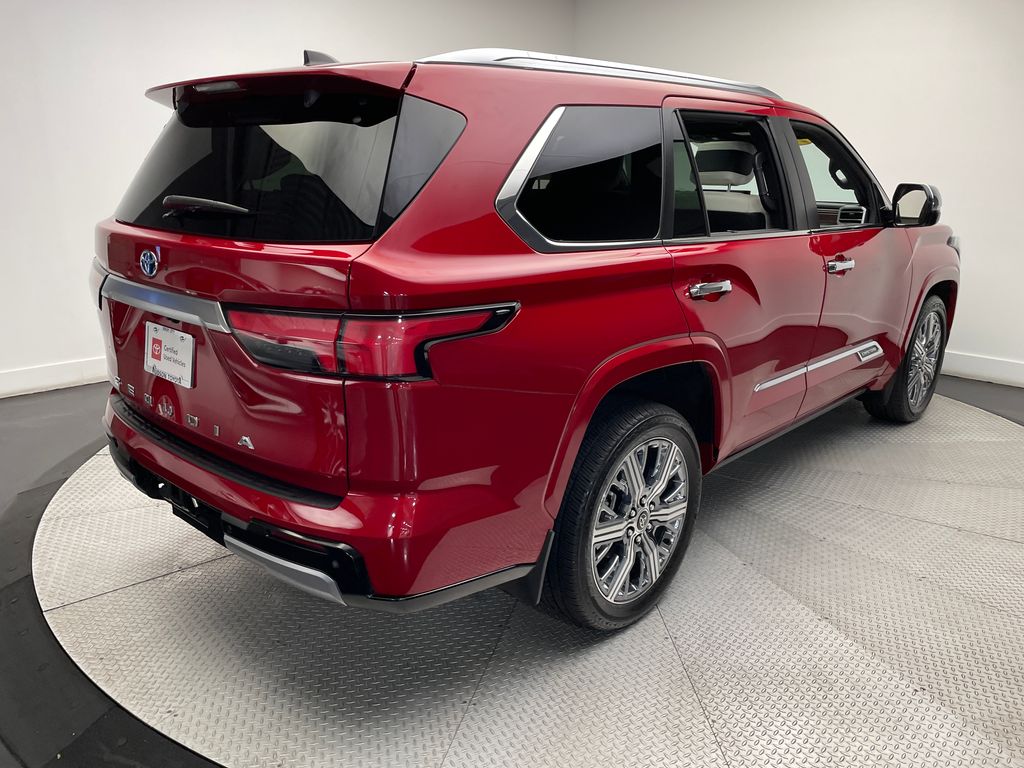 2024 Toyota Sequoia Capstone 5