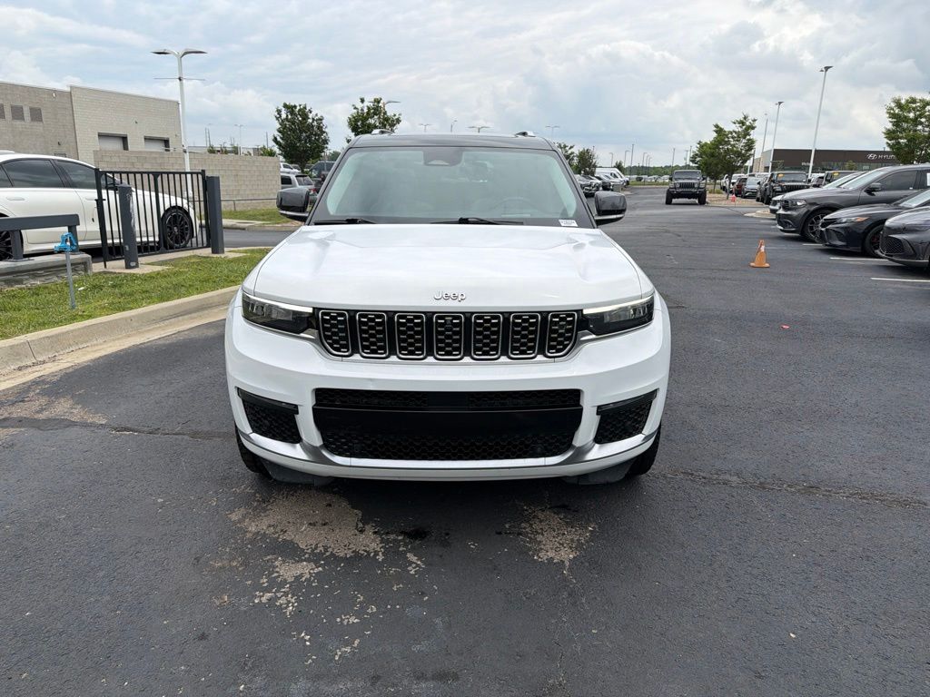 Used 2021 White Jeep Summit image 2