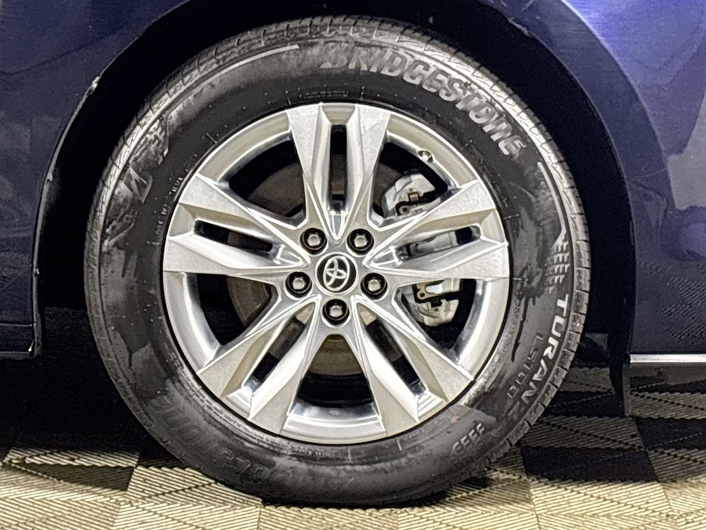 2023 Toyota Sienna Limited