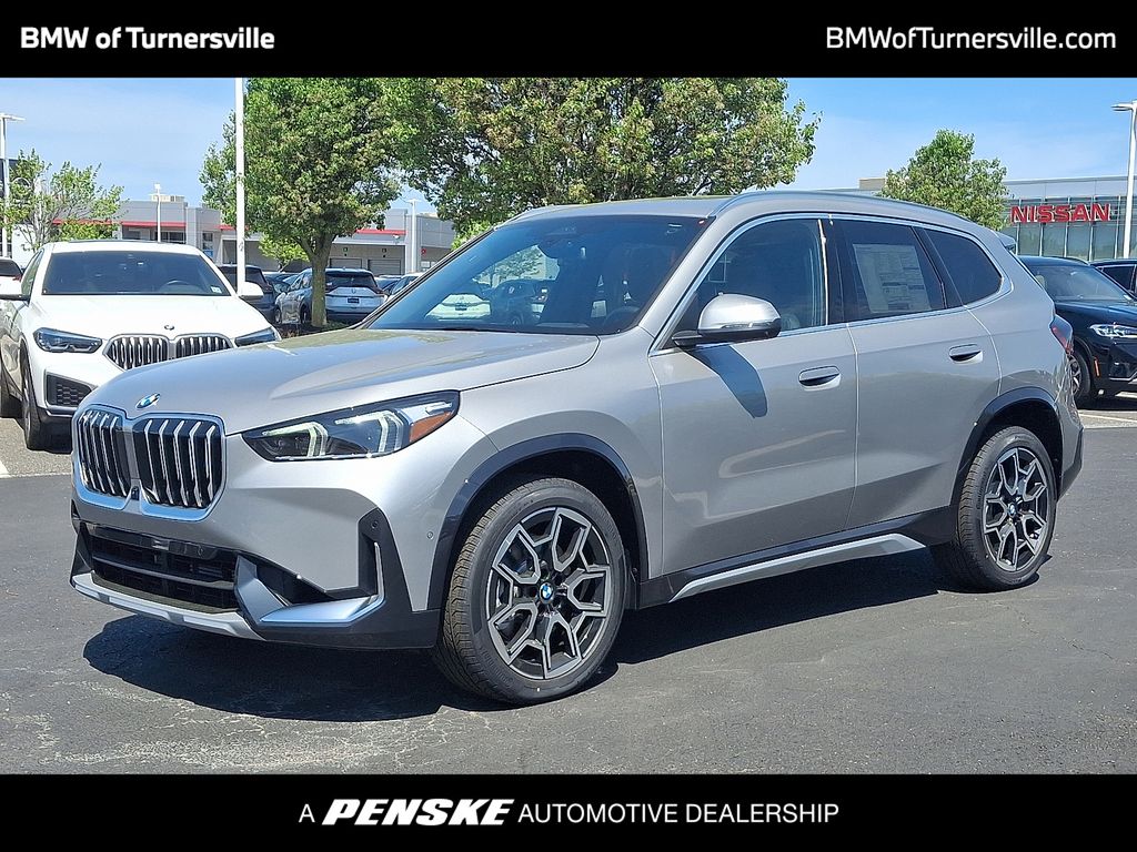 2025 BMW X1 xDrive28i Hero Image
