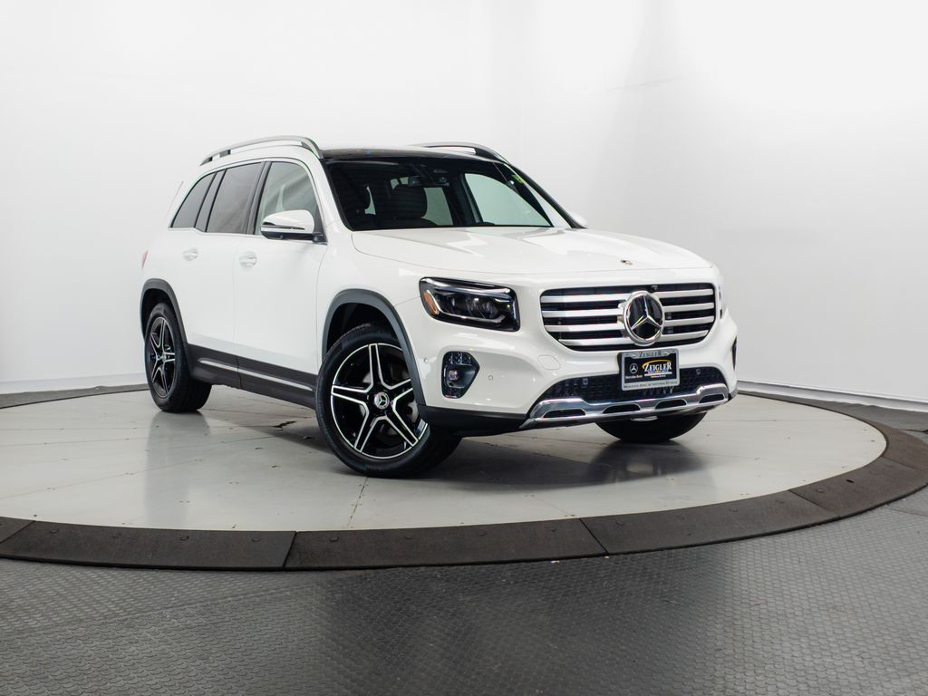 Polar White 2026 Mercedes-Benz GLB 250 4MATIC SUV / Crossover All-Wheel Drive 8-Speed Dual Clutch
