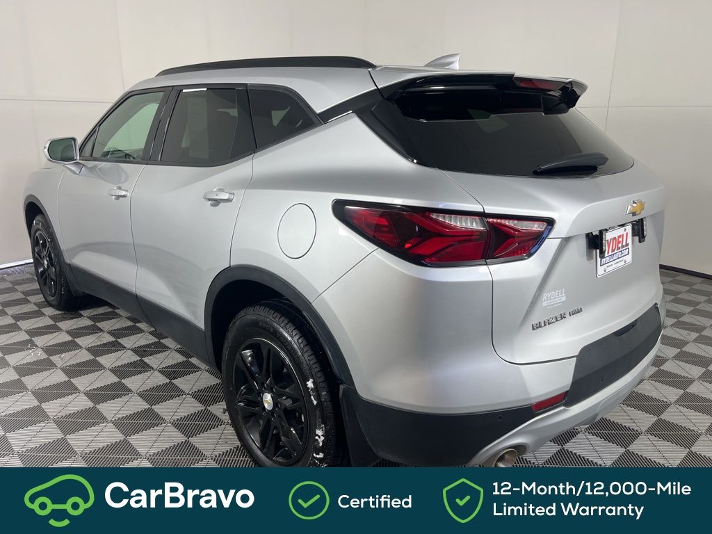 View vehicle photo 7