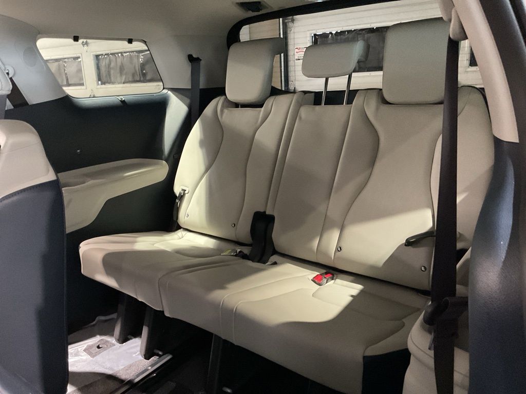 New 2026 Silver Kia EX image 20