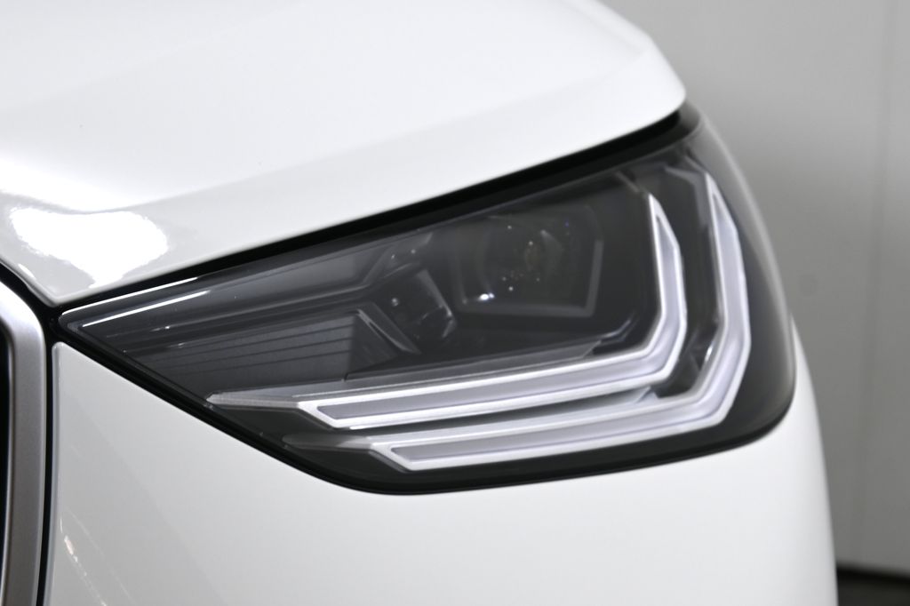 Thumbnail: 2026 BMW X3 - 11