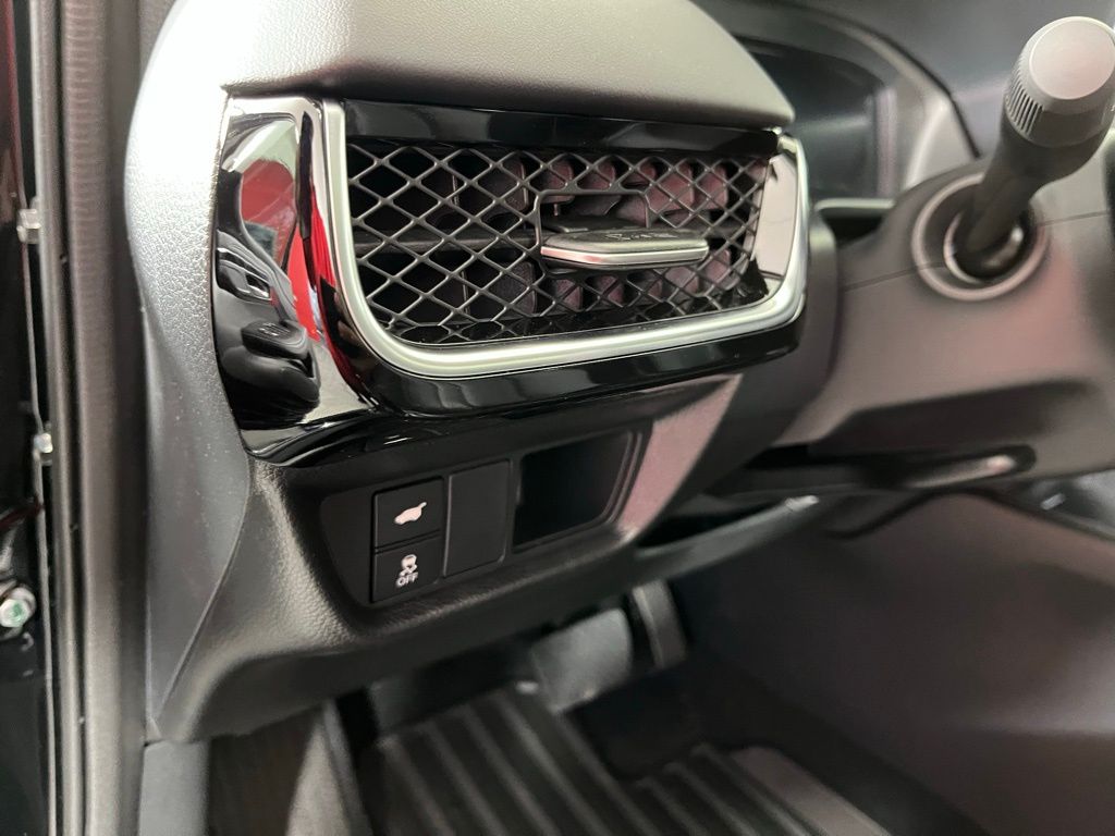 Thumbnail: 2025 Acura ADX - 29