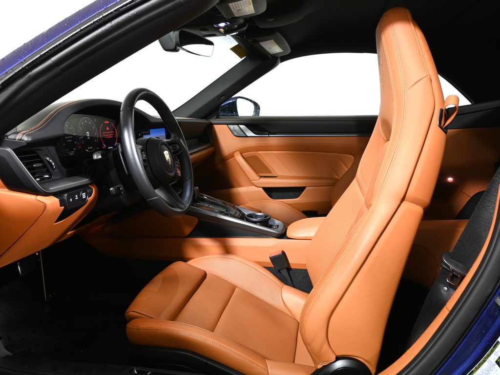 Thumbnail: 2025 Porsche 911 - 5