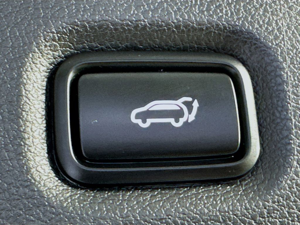 Used Car 2020 Hyundai Santa Fe  Limited For Sale Under $20,000 In Austin, Texas