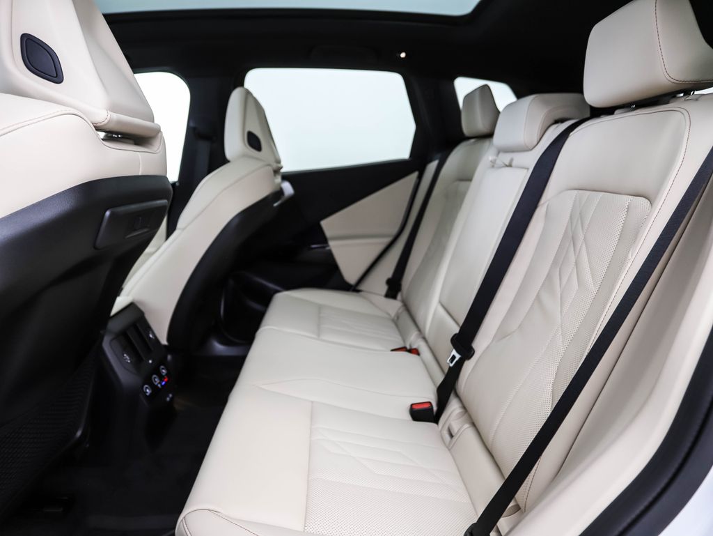 Thumbnail: 2026 BMW X3 - 21