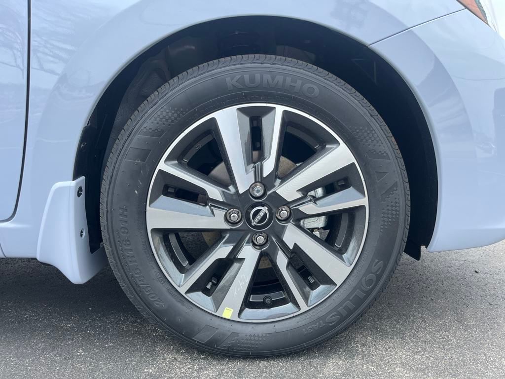 2025 Nissan Versa 1.6 SV photo