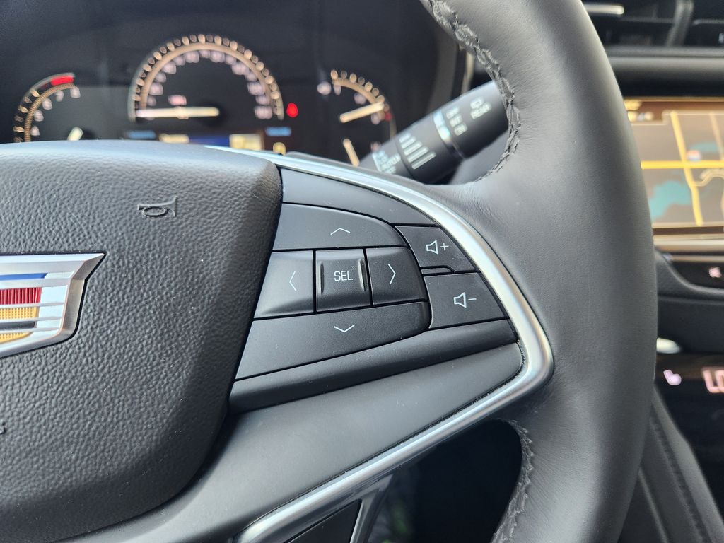 2018 Cadillac XT5 Luxury White at Bayshore Chrysler Jeep Dodge Ram