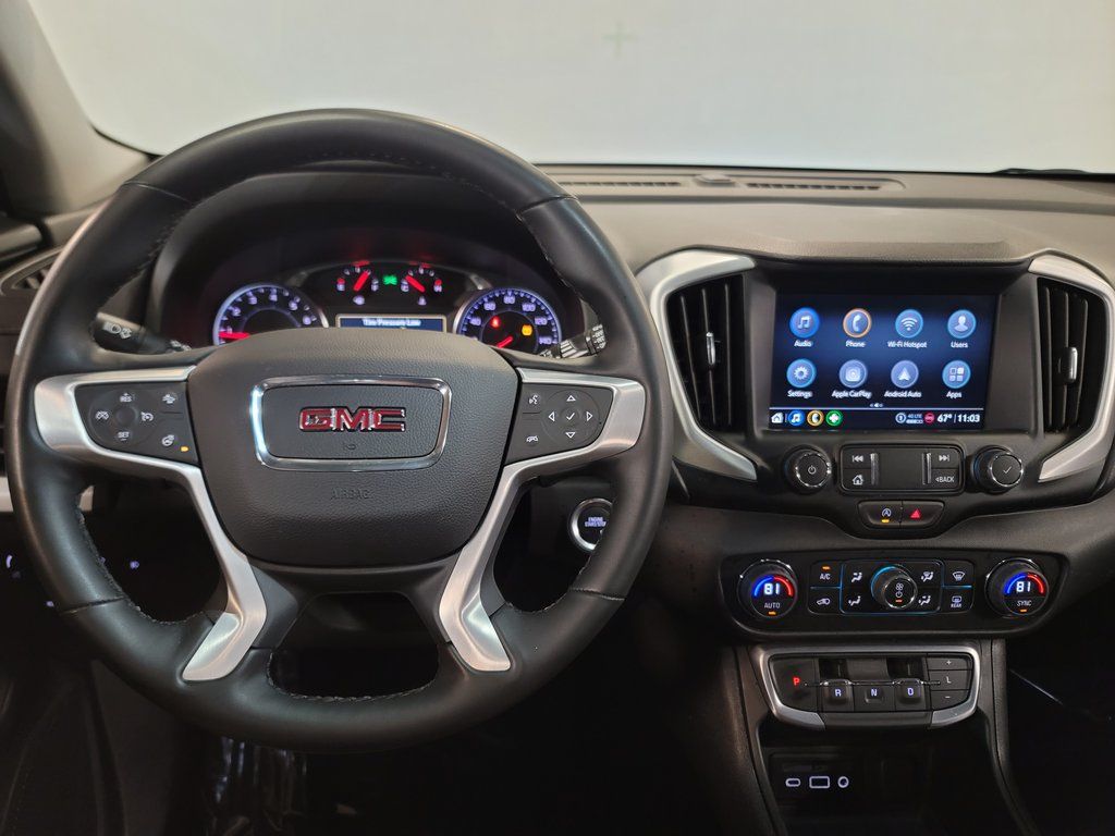 2024 GMC Terrain SLT photo