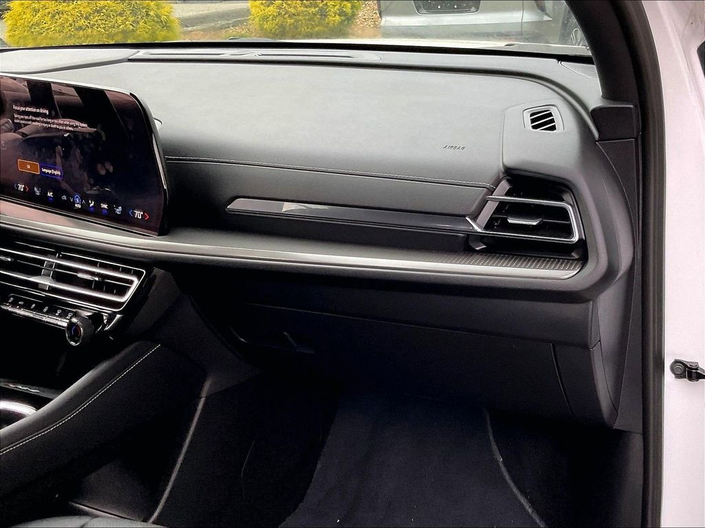 2026 Chevrolet Traverse — photo 13