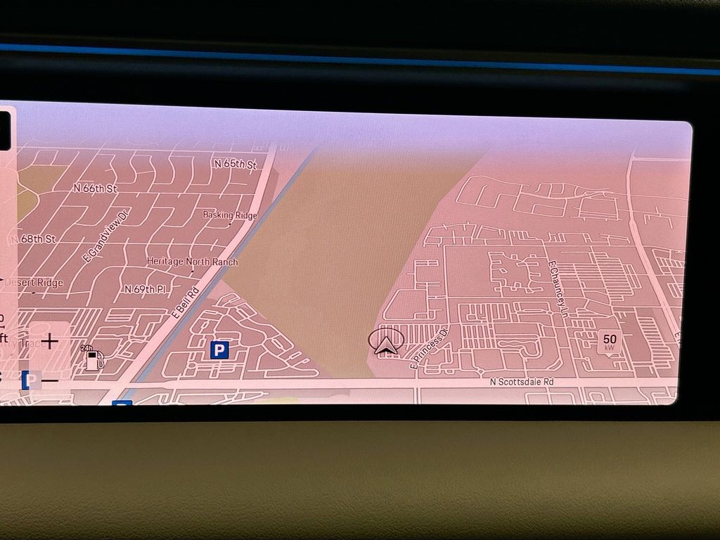 Thumbnail: 2025 Porsche Macan - 17