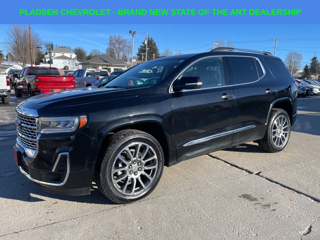 2023 GMC Acadia Denali AWD