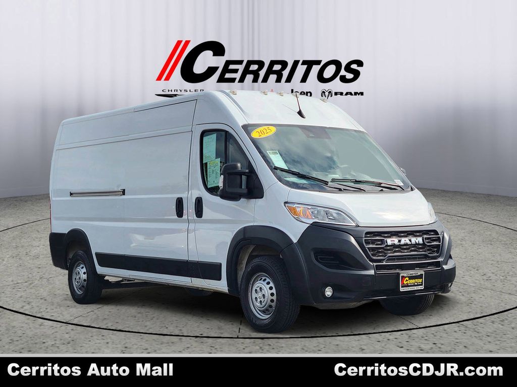 Bright White Clearcoat 2025 RAM ProMaster Van 9-Speed Automatic