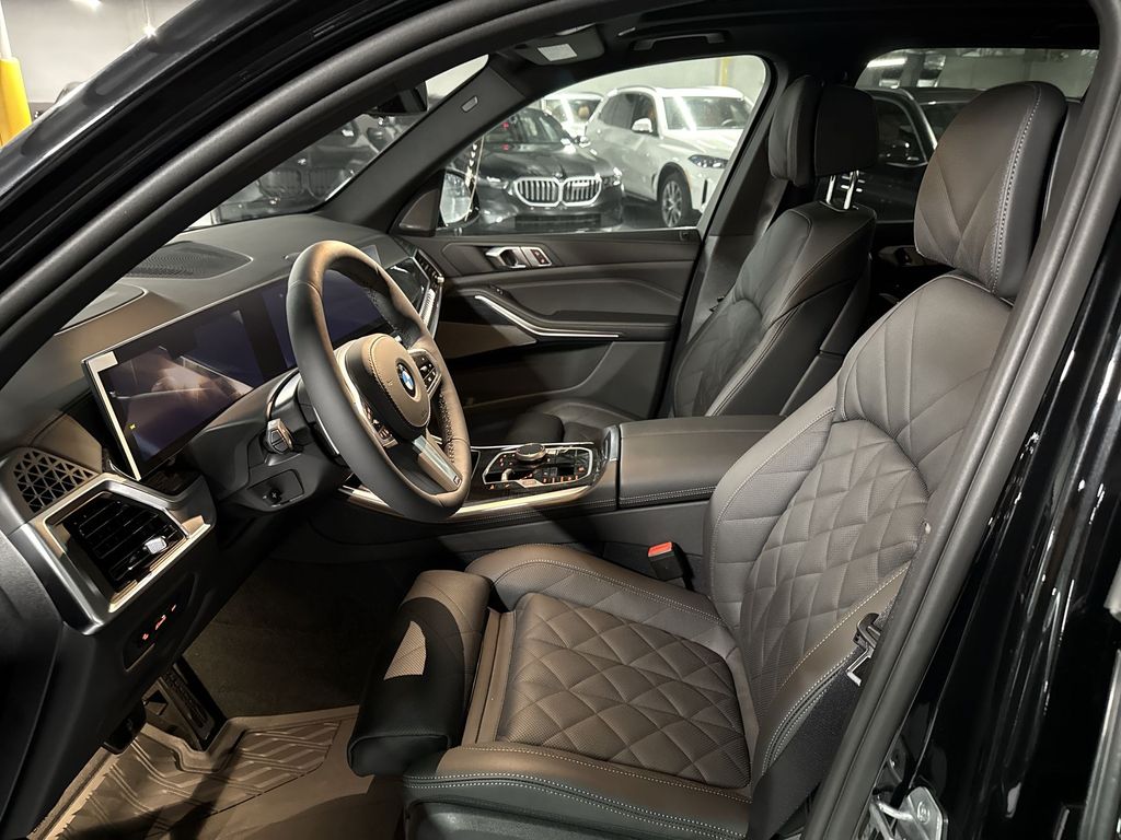 Thumbnail: 2026 BMW X5 - 11