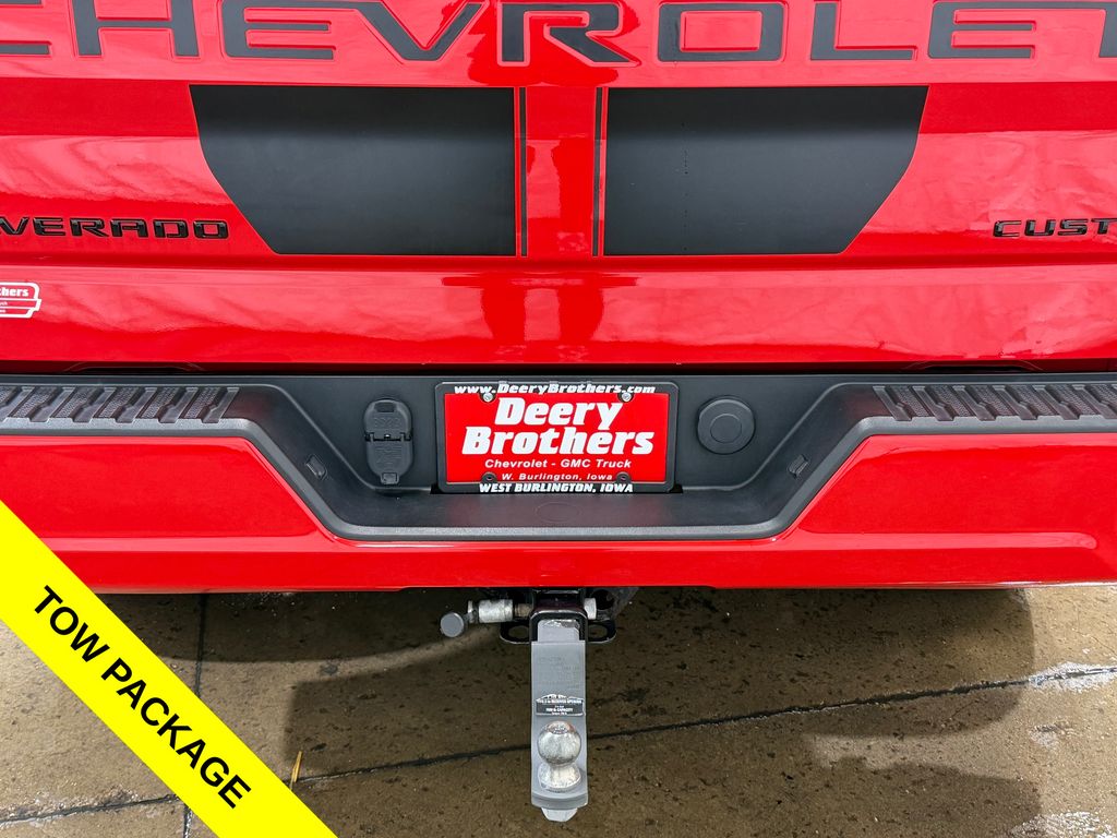 View vehicle photo 7