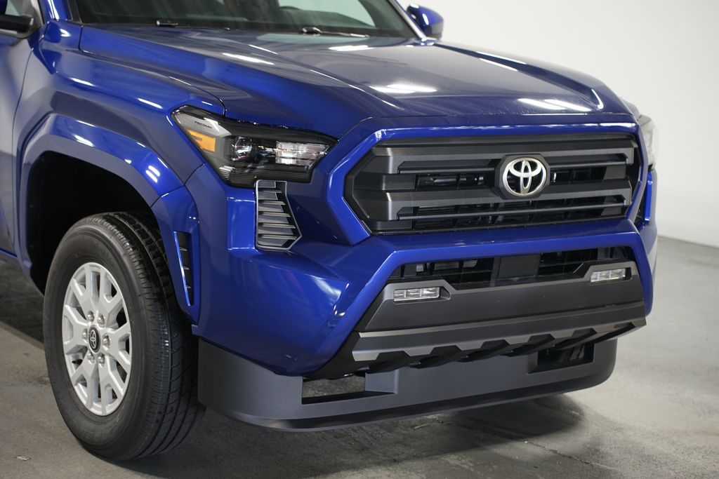 Thumbnail: 2025 Toyota Tacoma - 4