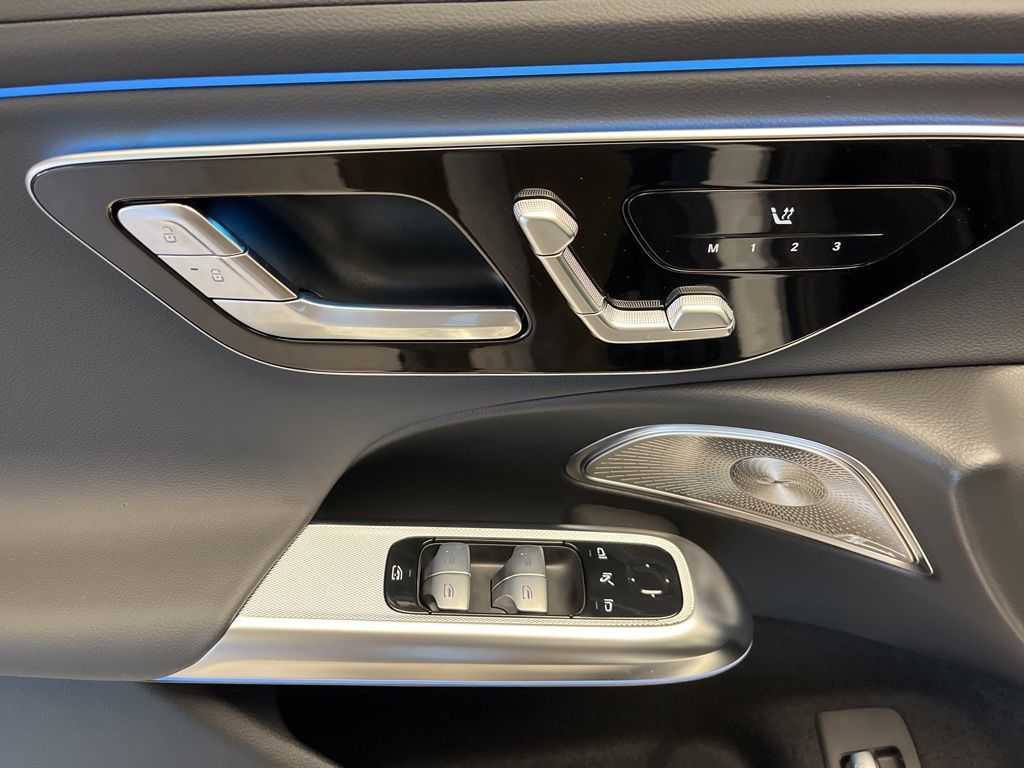 Thumbnail: 2026 Mercedes-Benz E-Class - 12