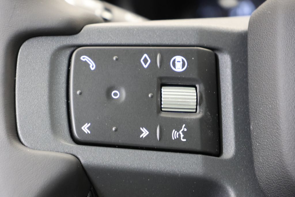 Thumbnail: 2026 Land Rover Defender - 17