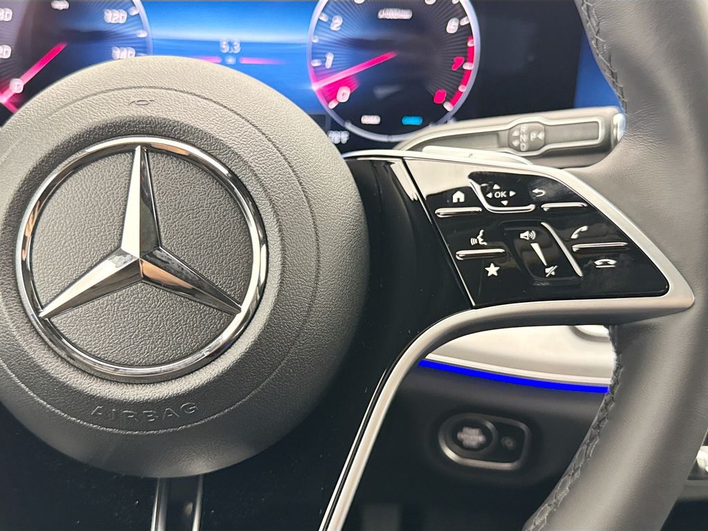 Thumbnail: 2026 Mercedes-Benz GLE - 12