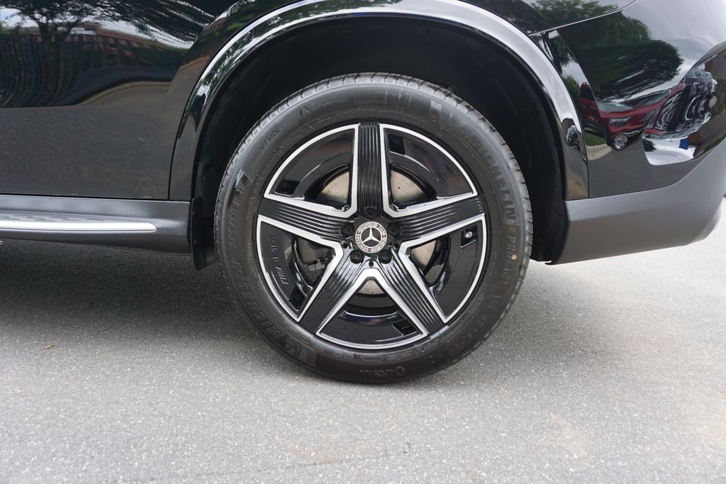 2025 Mercedes-Benz GLC 300 19