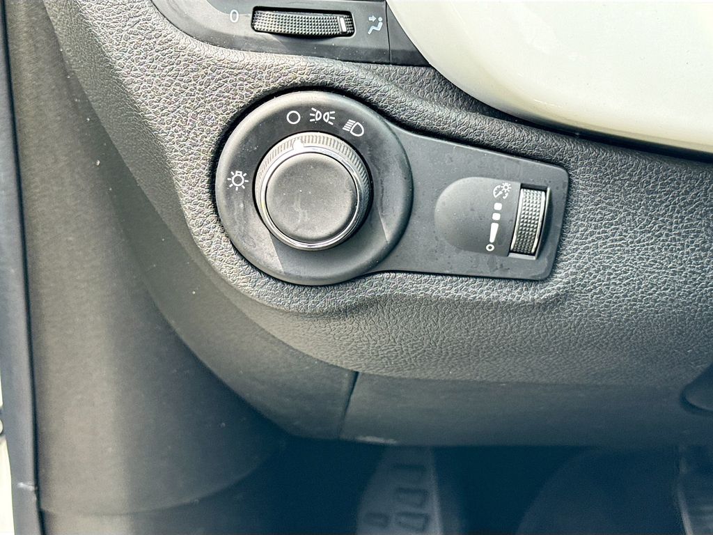 2016 Fiat 500X Easy 10
