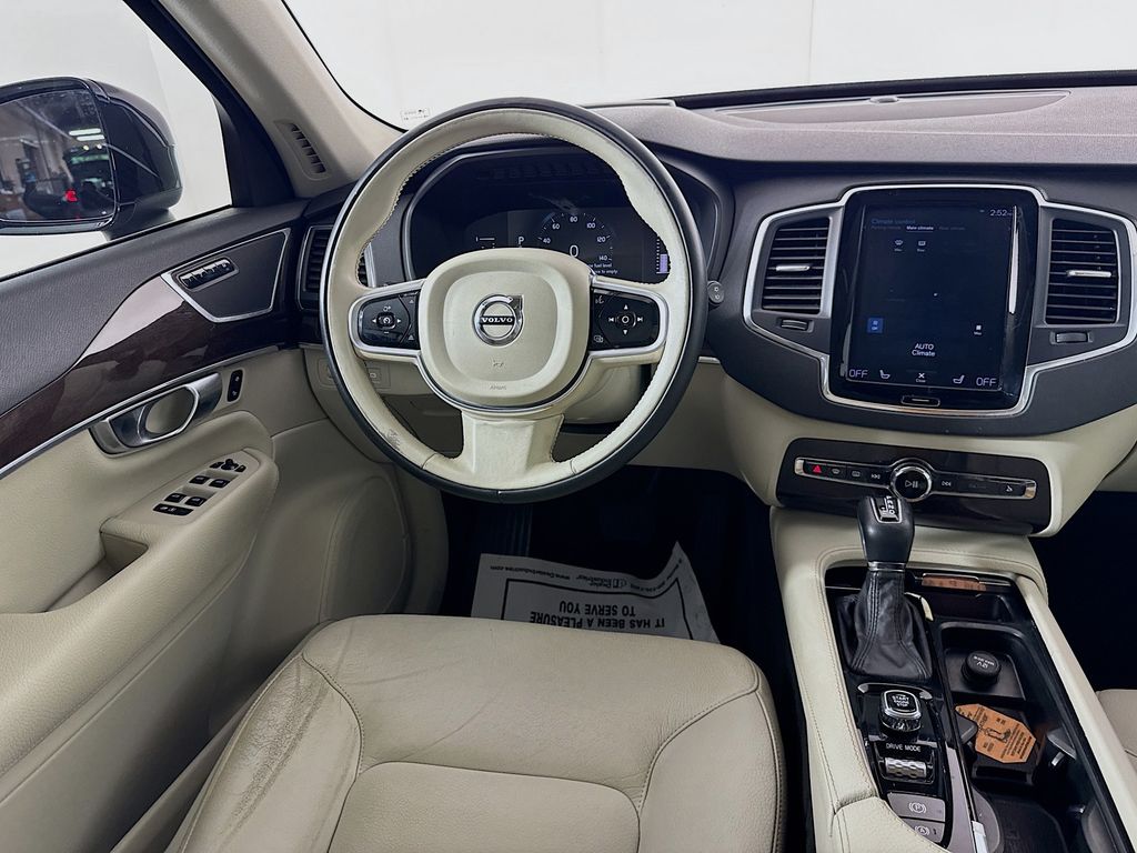 Used Car 2019 Volvo Xc90  T5 Momentum For Sale Under $20,000 In Austin, Texas