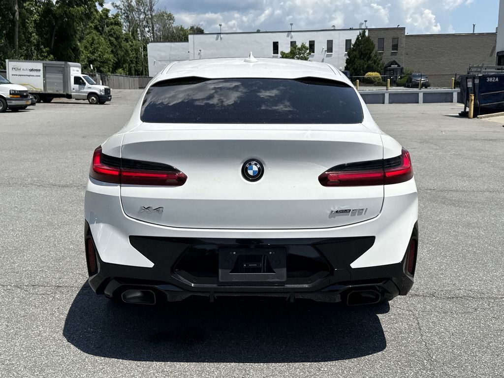 Thumbnail: 2025 BMW X4 - 23