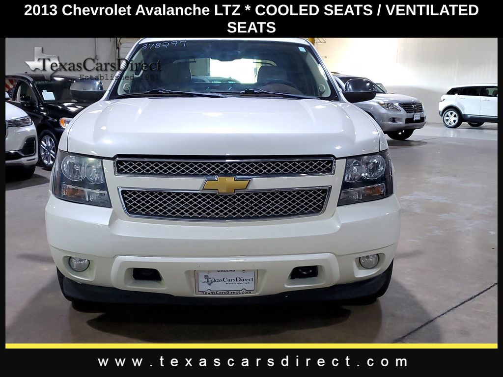 2013 Chevrolet Avalanche 1500 LTZ 2