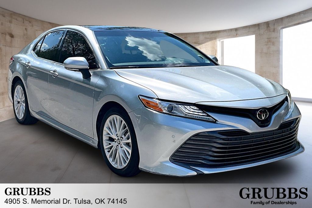  2018 Toyota Camry XLE   